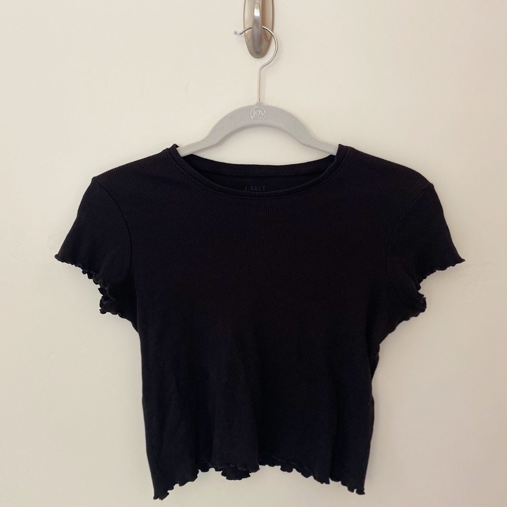 Black crop top🖤
